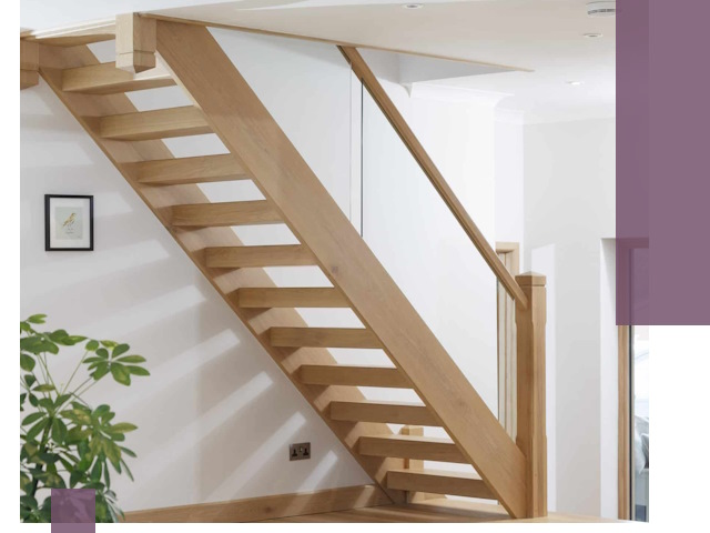 Изготовление деревянных лестниц под ключ в Дивногорске для дома