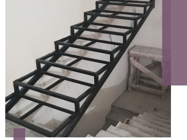 Демонтаж лестниц на металлокаркасе в Дивногорске: быстрый вывоз и разбор