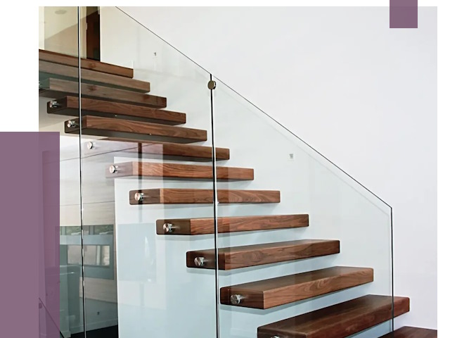 Стеклянные перила для лестницы в Дивногорске от 14660 руб.