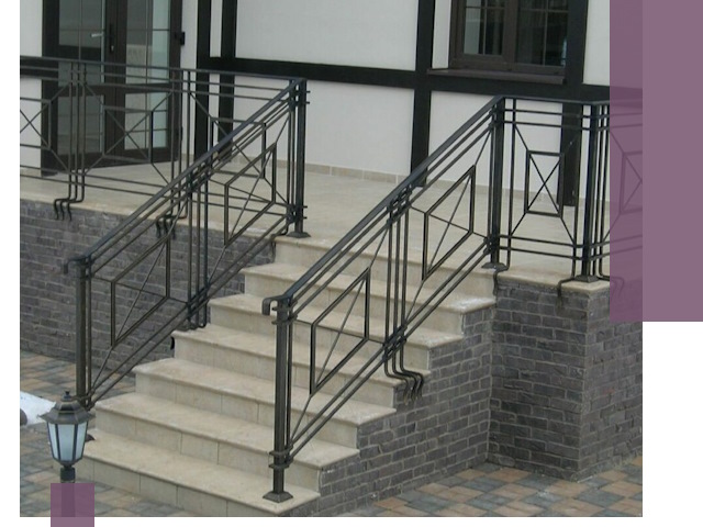 Перила для крыльца в Дивногорске — монтаж, изготовление и установка