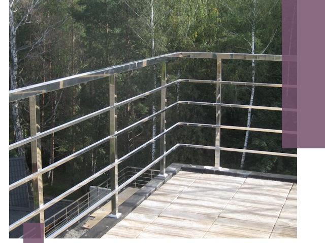 Парапеты из нержавеющей стали в Дивногорске — изготовление и монтаж