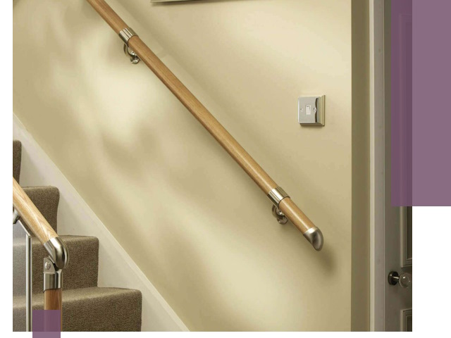 Монтаж пристенных поручней профессионально в Дивногорске